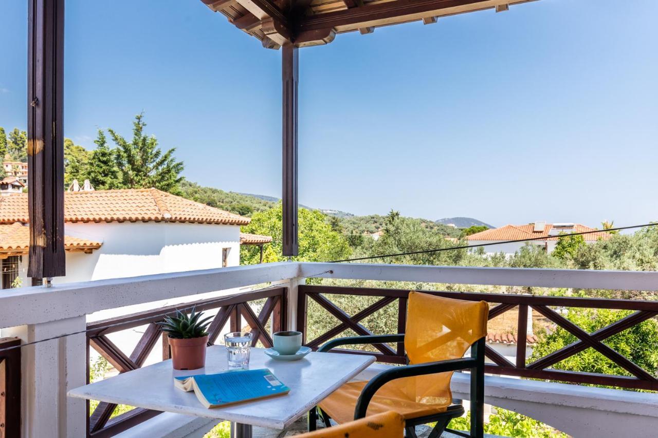 Konstantina Studios Skopelos Town Exterior photo