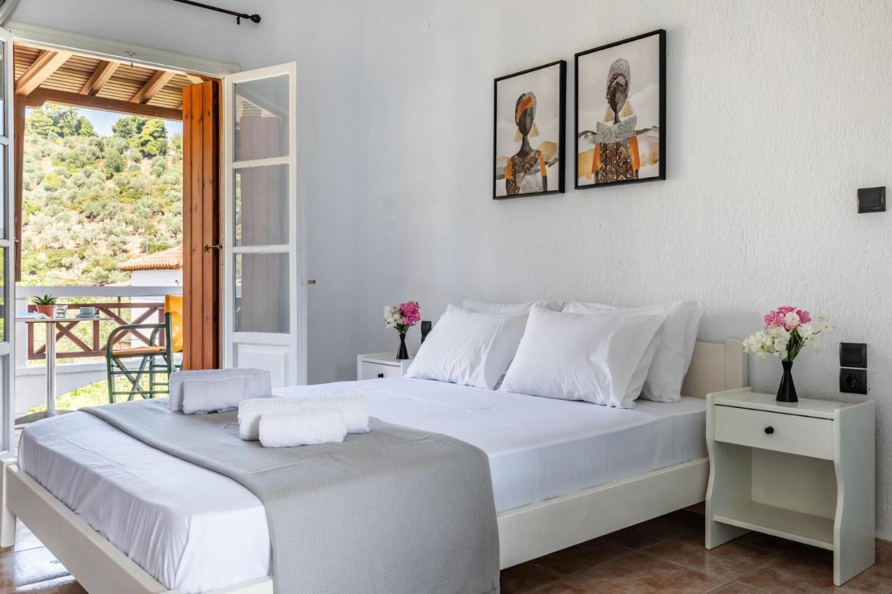 Konstantina Studios Skopelos Town Exterior photo